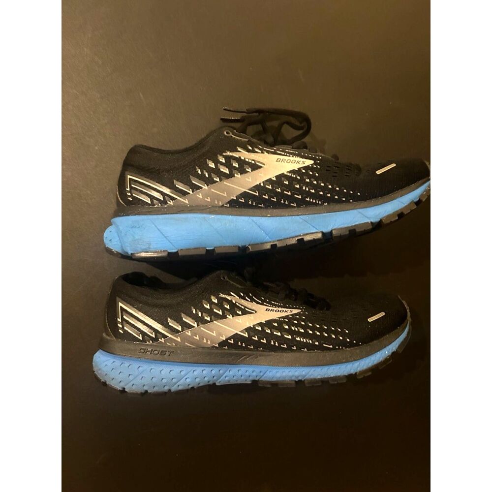 Brooks Ghost 13 Men's Sneakers Size 8 Black and Blue